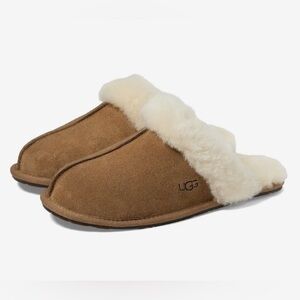UGG SCUFFETTE ll SLIPPERS In Chestnut Women’s Sz 11 In Box NEW